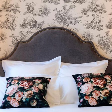 Hotel De La Poste Авалон Екстериор снимка