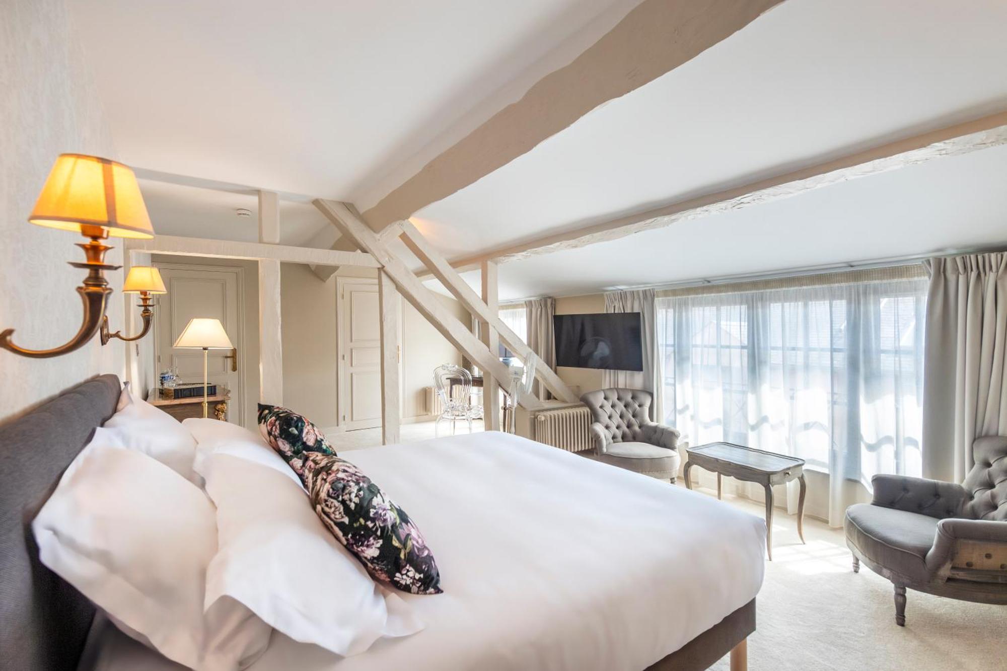 Hotel De La Poste Авалон Екстериор снимка