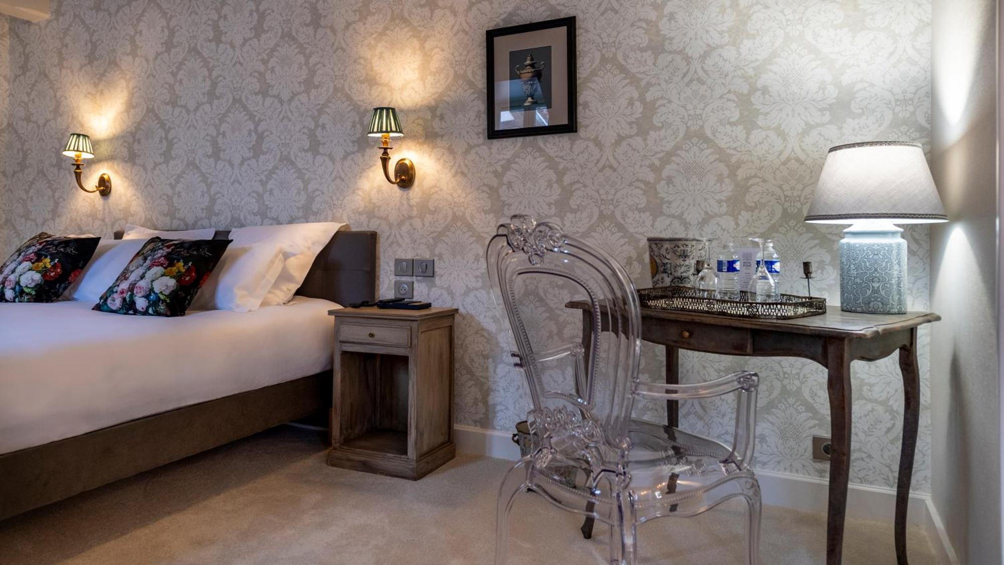 Hotel De La Poste Авалон Екстериор снимка