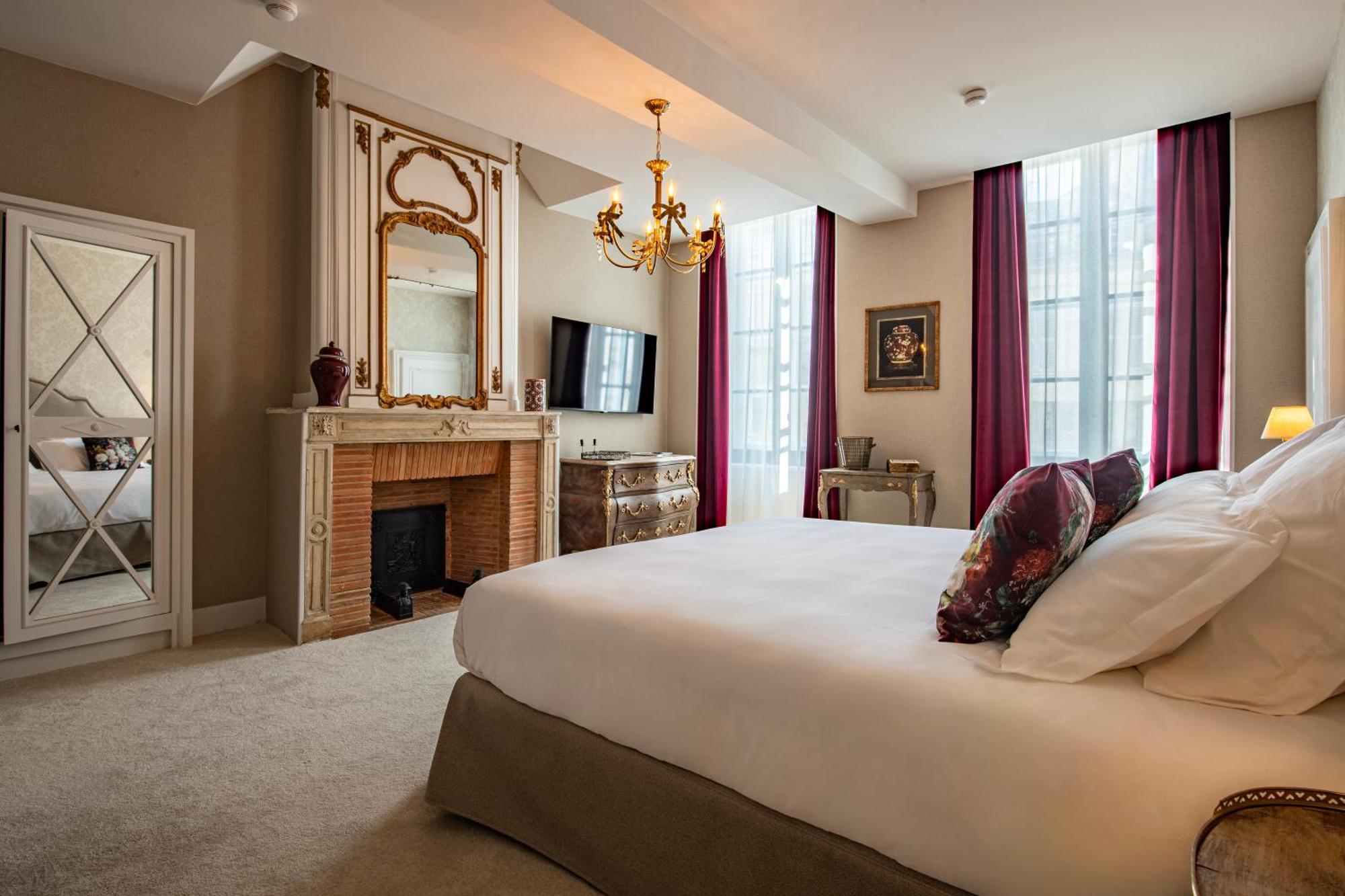 Hotel De La Poste Авалон Екстериор снимка