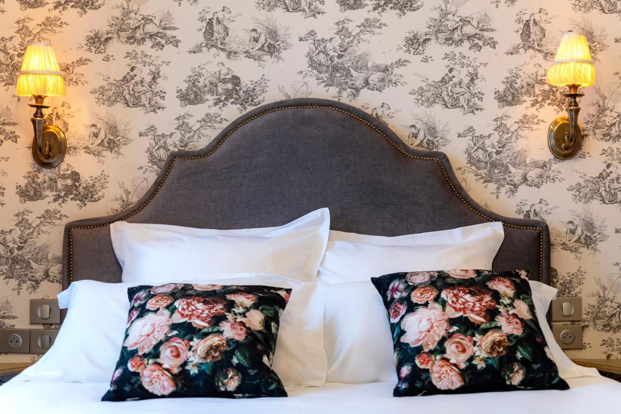 Hotel De La Poste Авалон Екстериор снимка
